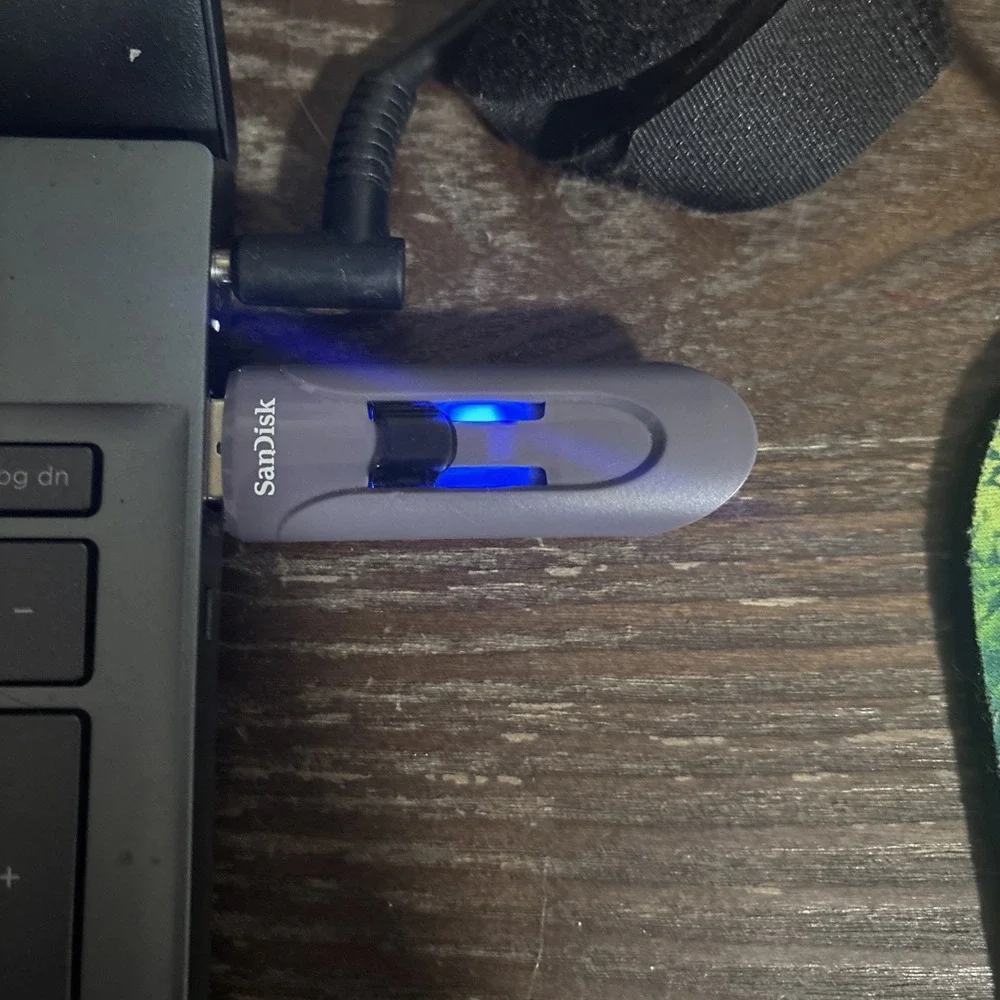 Sandisk Cruzer Glide 3.0 32GB USB Flashdrive - Picture 4 of 4